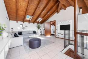 CasaCamelia 35, 3 BDRM with view Lake Como